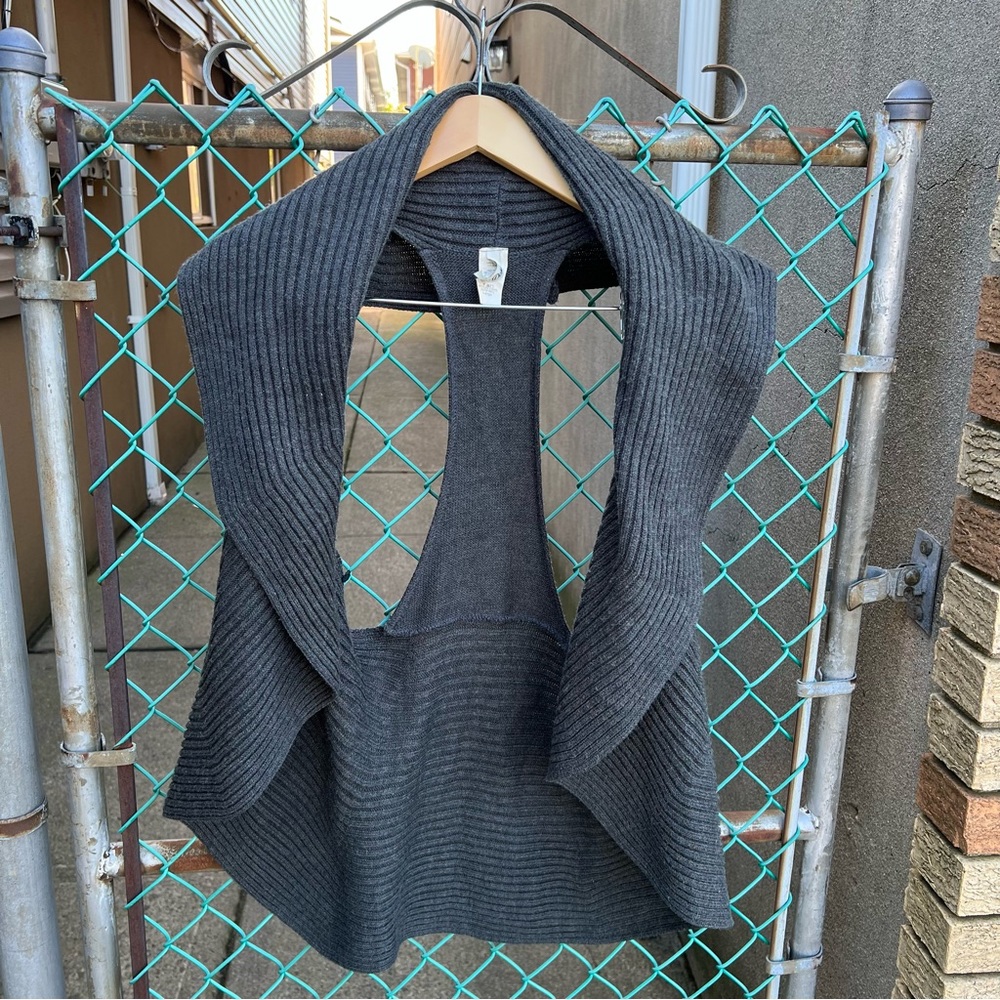 Open Front Sweater Shawl L